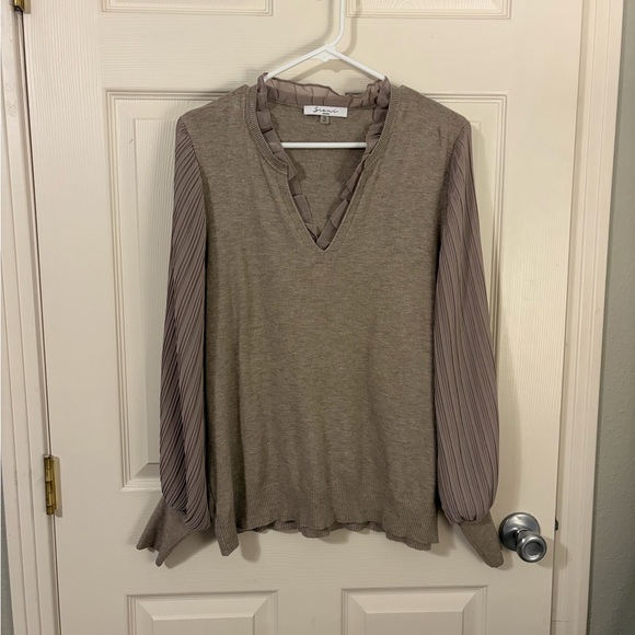 Sioni Tops - Sioni Milano Mixed‑Media Sweater Blouse with Pleated Sleeves – XL